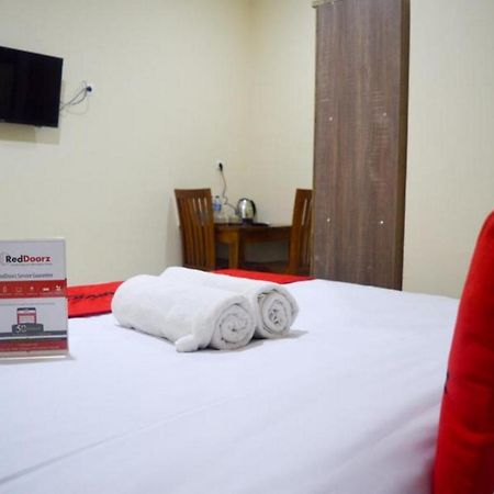 Reddoorz Near Sam Poo Kong 2 Hotel Semarang Ngoại thất bức ảnh