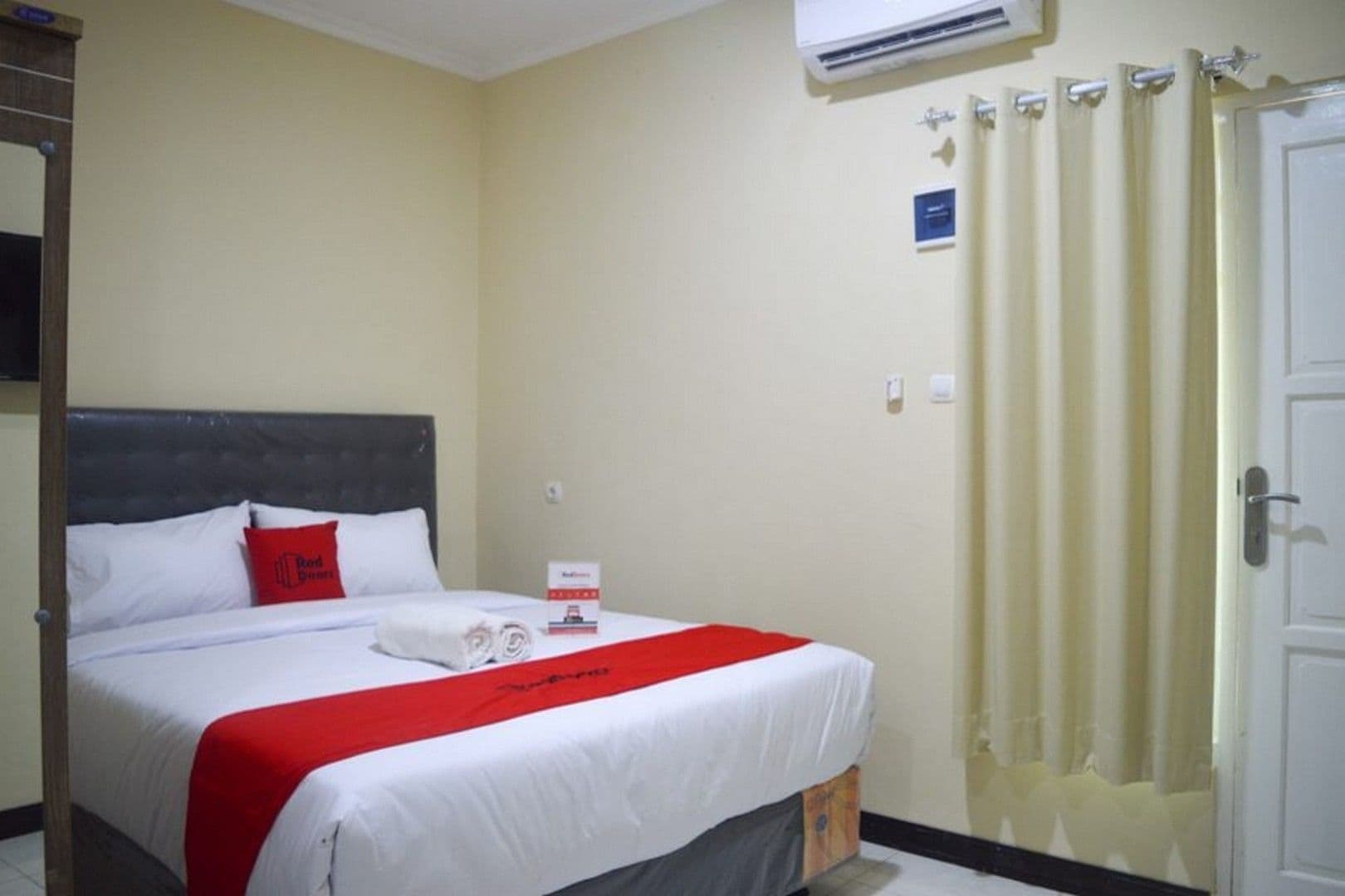 Reddoorz Near Sam Poo Kong 2 Hotel Semarang Ngoại thất bức ảnh